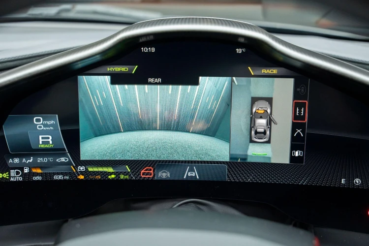 Vehicle Image 15