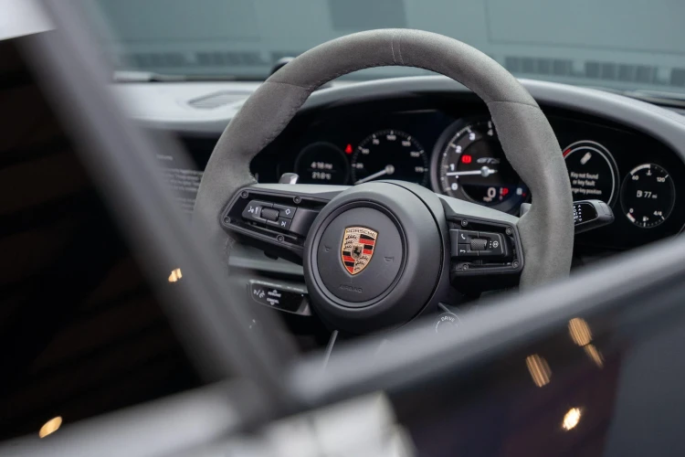 Vehicle Image 21