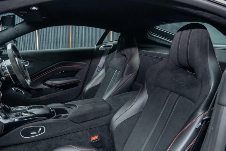Vehicle Image 35