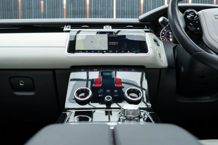 Vehicle Image 36