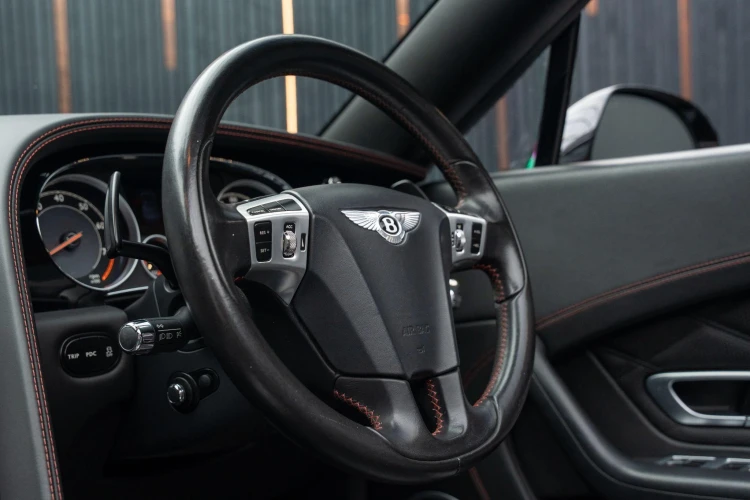 Vehicle Image 36