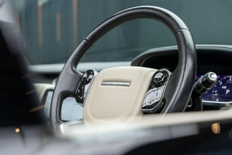 Vehicle Image 37