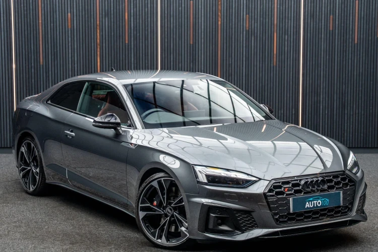 Vehicle Image 5
