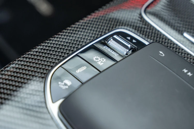 Vehicle Image 30