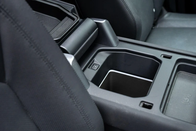 Vehicle Image 14