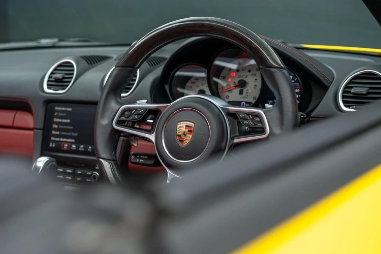 Vehicle Image 37