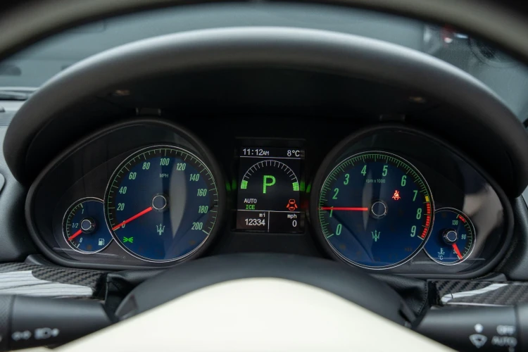 Vehicle Image 37