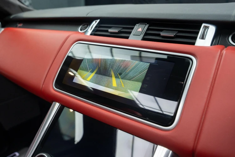 Vehicle Image 12