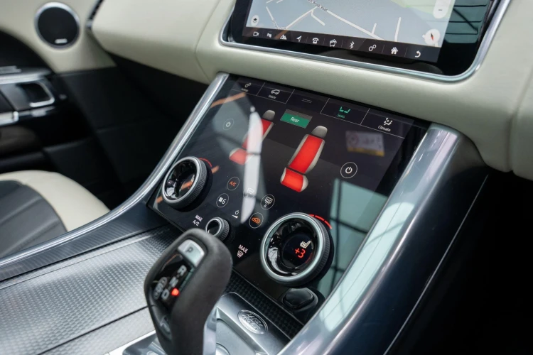 Vehicle Image 30