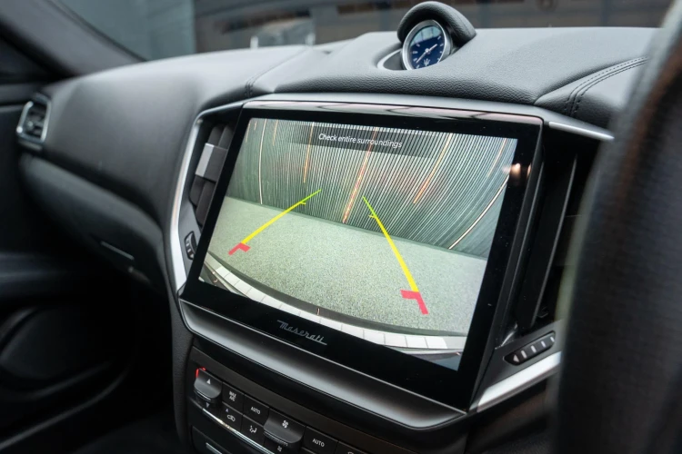 Vehicle Image 6