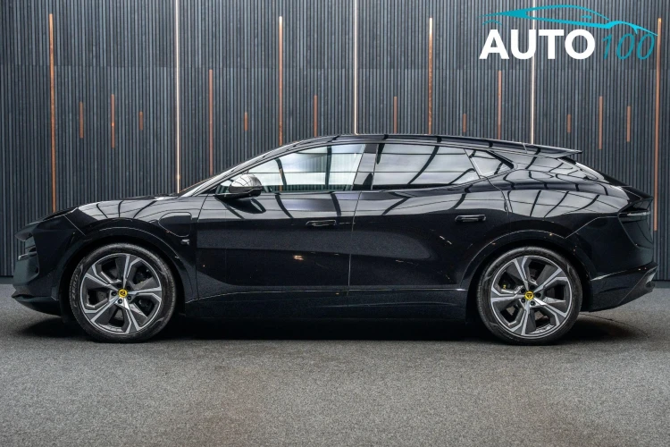 Vehicle Image 15