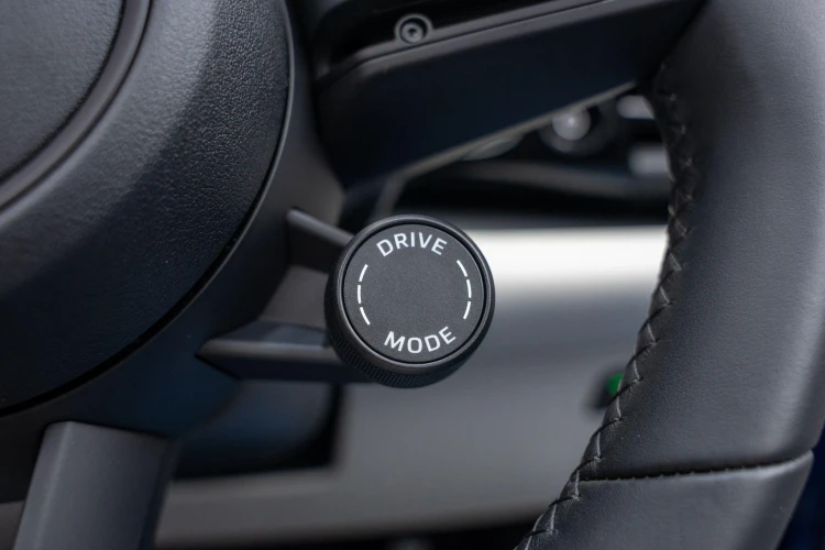 Vehicle Image 22