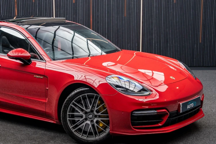 Vehicle Image 8