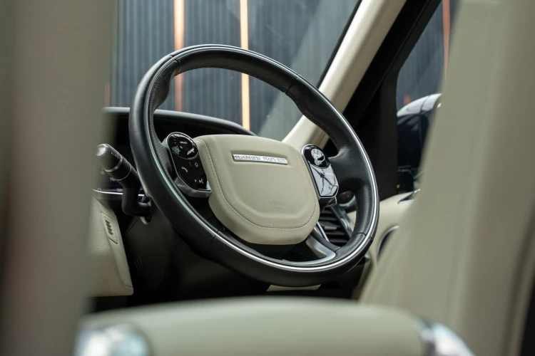 Vehicle Image 36