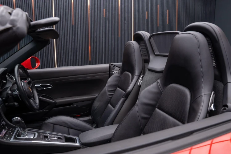 Vehicle Image 38