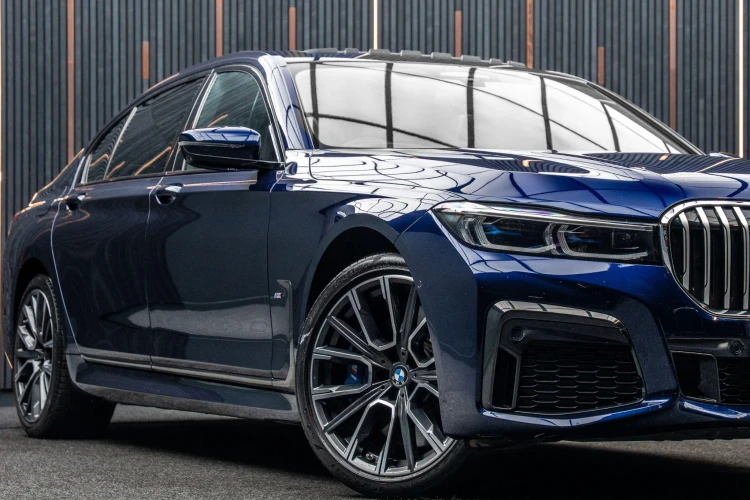Vehicle Image 7