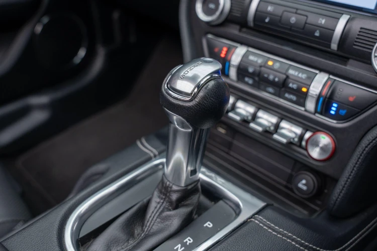 Vehicle Image 35