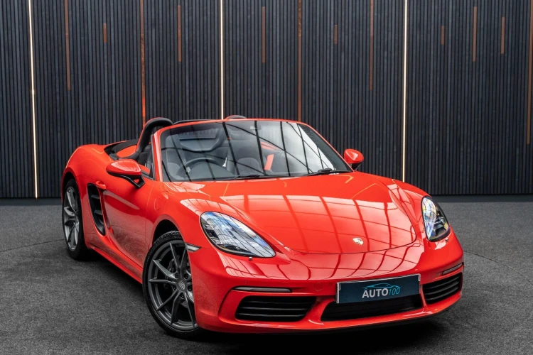 Vehicle Image 9