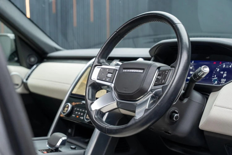 Vehicle Image 14