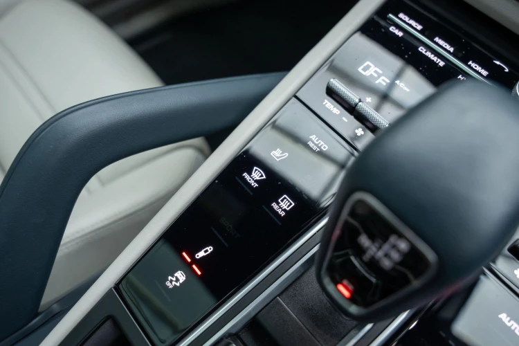 Vehicle Image 37