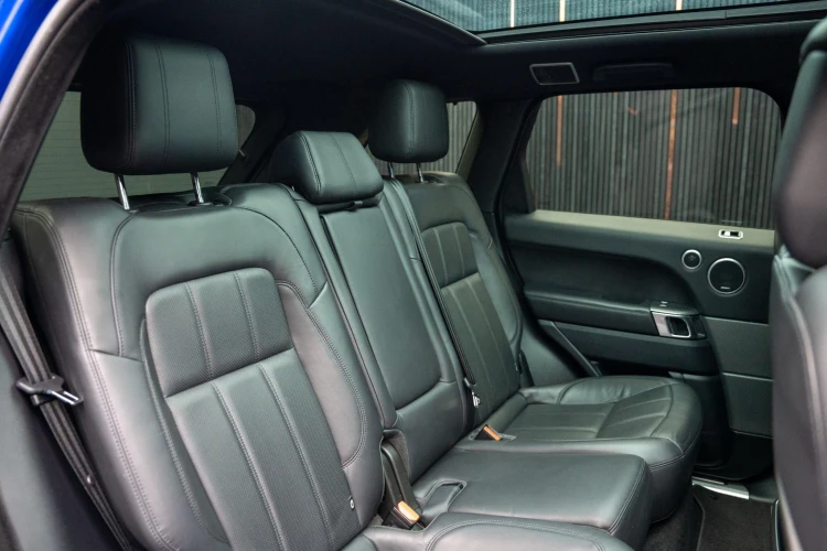 Vehicle Image 13