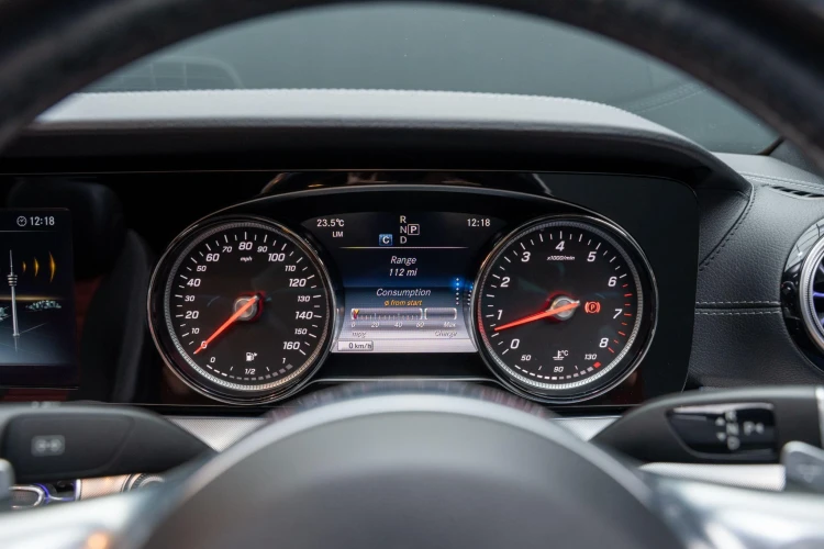 Vehicle Image 35