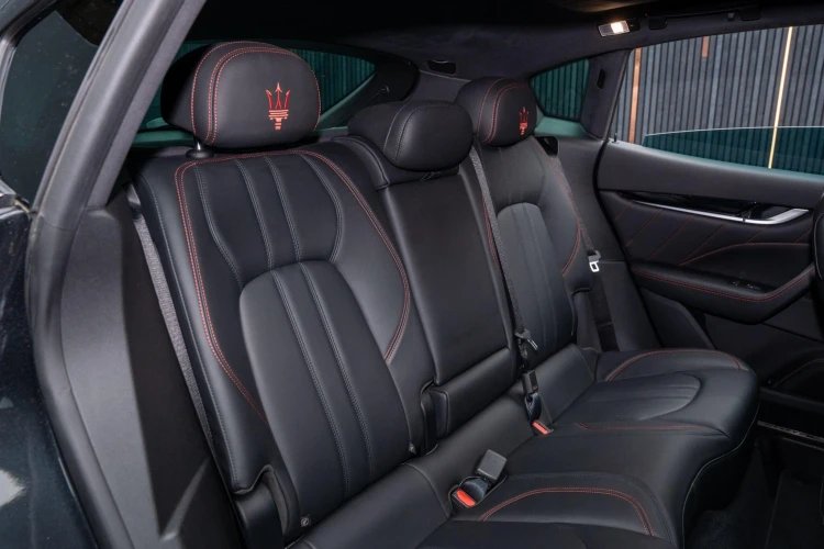 Vehicle Image 14