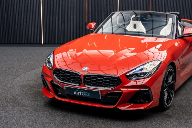 Vehicle Image 9