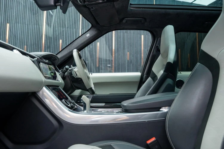 Vehicle Image 37
