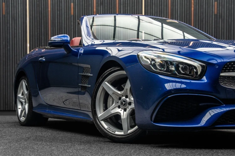 Vehicle Image 11