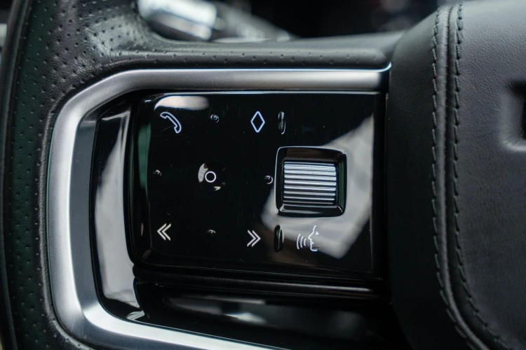Vehicle Image 18