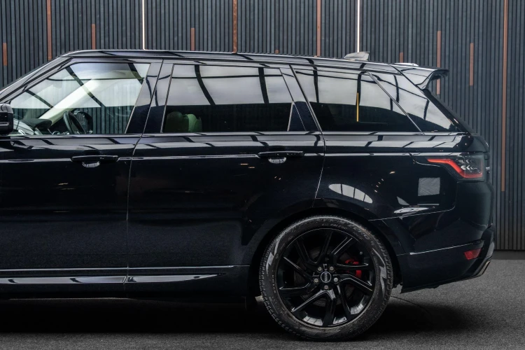 Vehicle Image 10