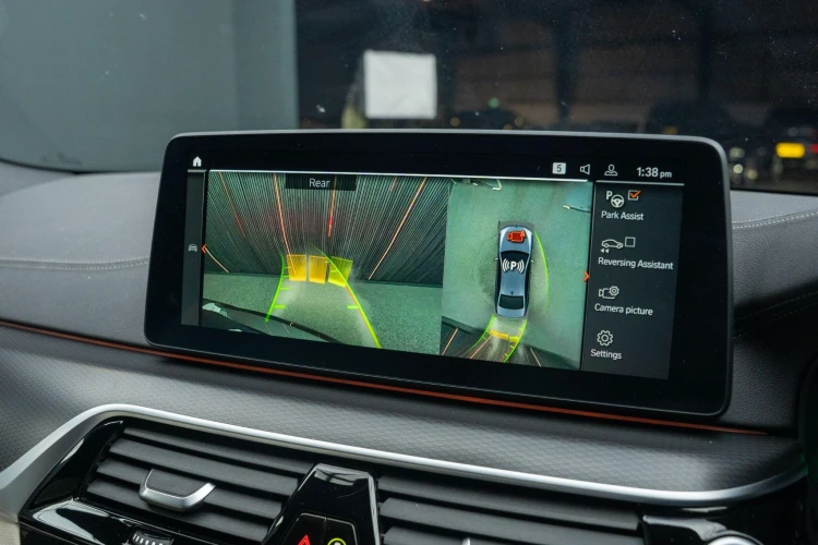 Vehicle Image 8