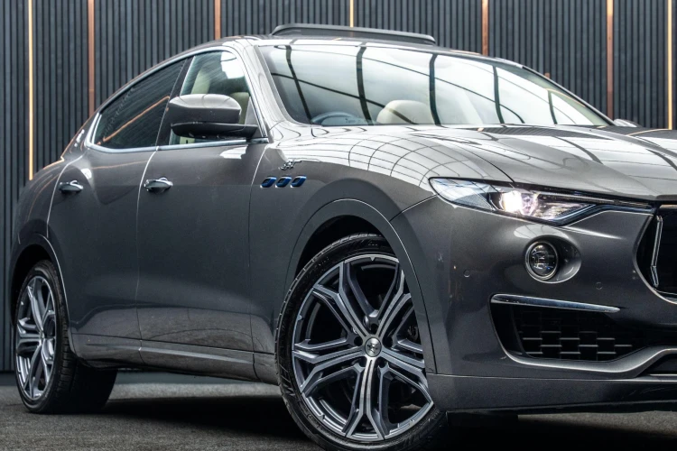 Vehicle Image 7