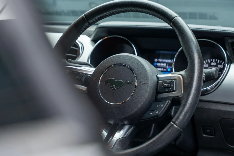 Vehicle Image 33