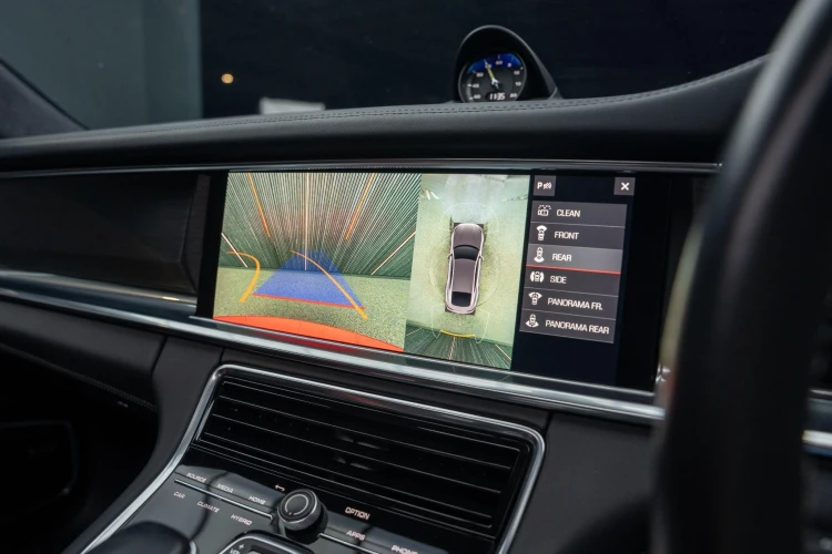 Vehicle Image 7