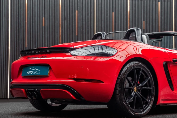 Vehicle Image 23
