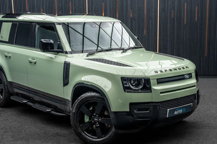 Vehicle Image 9