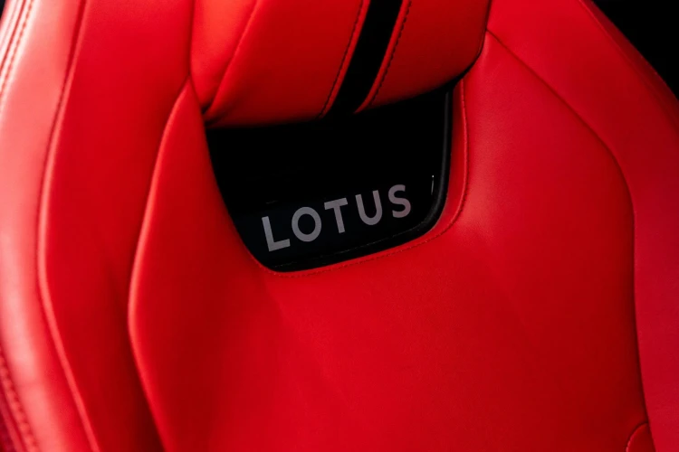 Vehicle Image 30