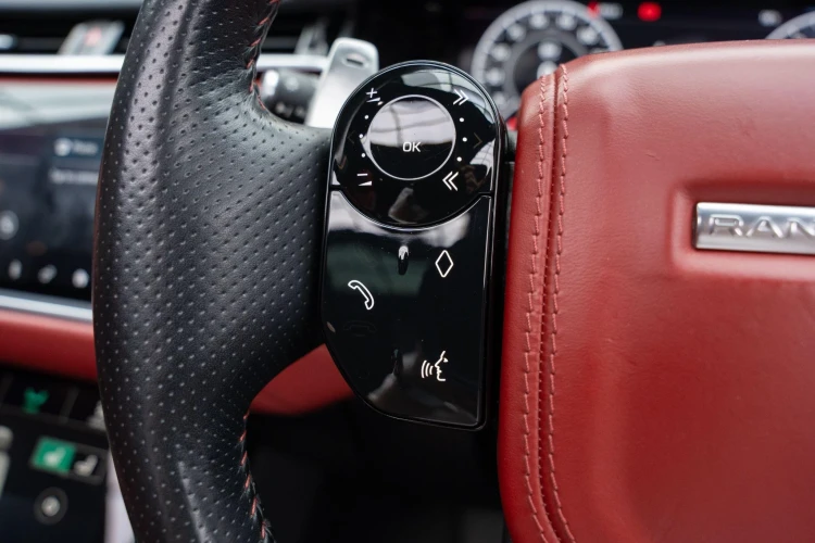 Vehicle Image 30