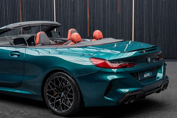 Vehicle Image 21