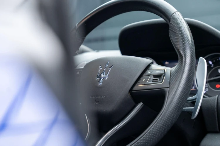 Vehicle Image 36