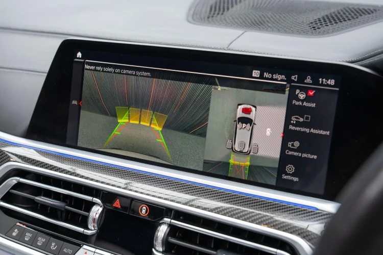Vehicle Image 8