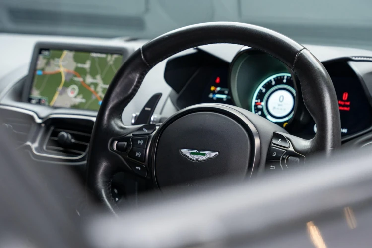 Vehicle Image 35