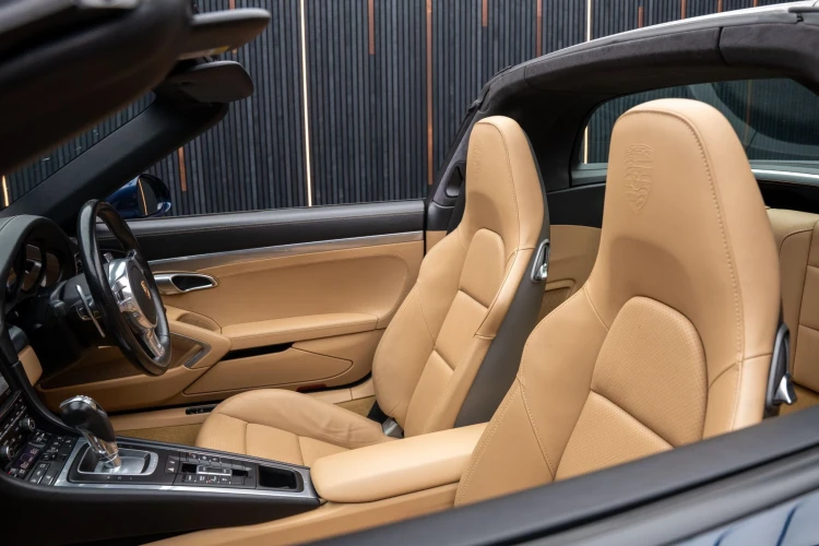 Vehicle Image 40