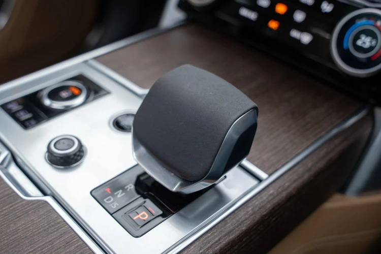 Vehicle Image 36