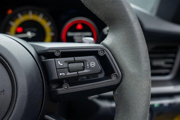 Vehicle Image 22