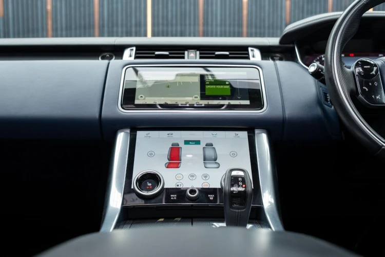Vehicle Image 36