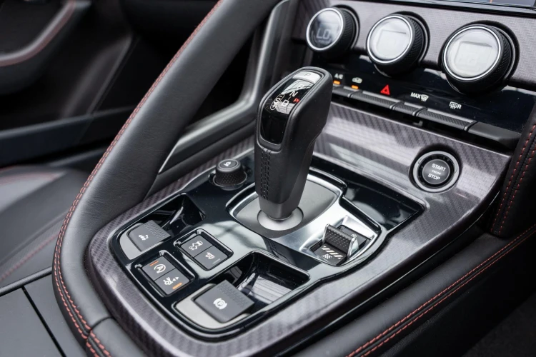 Vehicle Image 30
