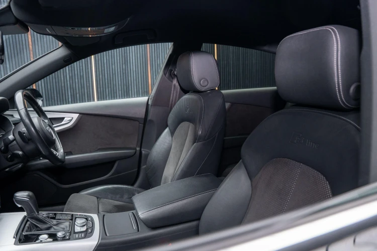 Vehicle Image 50